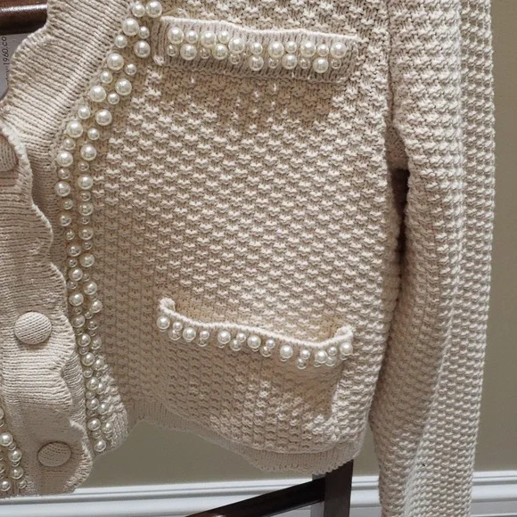 Nwt House of Harlow ecru with pearls sweater - Picture 9 of 9